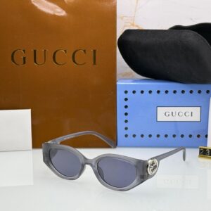 GUCCI Premium Quality Sunglasses 556