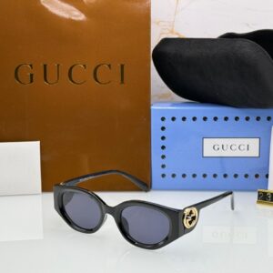 GUCCI Premium Quality Sunglasses 558