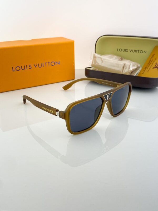 LOUIS VUITTON Premium Quality Sunglasses 211 - Image 3