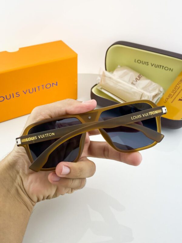 LOUIS VUITTON Premium Quality Sunglasses 211 - Image 5