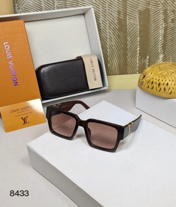 LOUIS VUITTON Premium Quality Sunglasses 165
