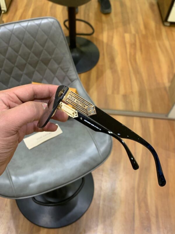 LOUIS VUITTON Premium Quality Sunglasses 429 - Image 5