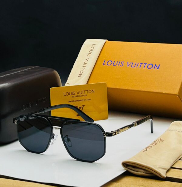LOUIS VUITTON Premium Quality Sunglasses 589