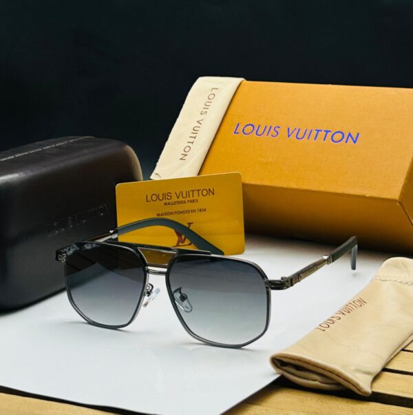 LOUIS VUITTON Premium Quality Sunglasses 591