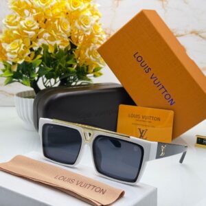 LOUIS VUITTON Premium Quality Sunglasses 304
