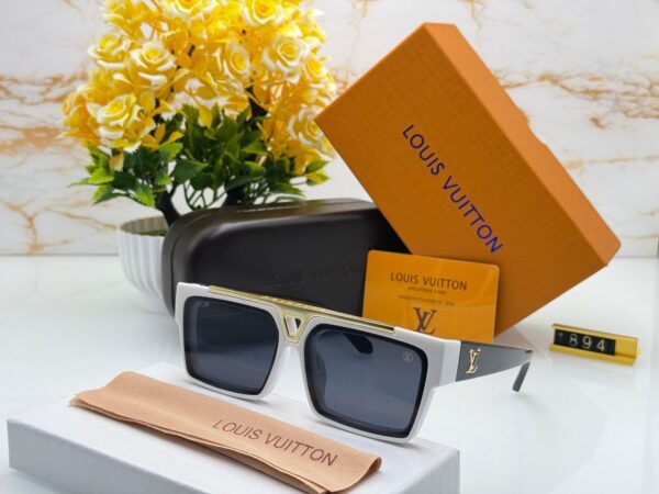 LOUIS VUITTON Premium Quality Sunglasses 304