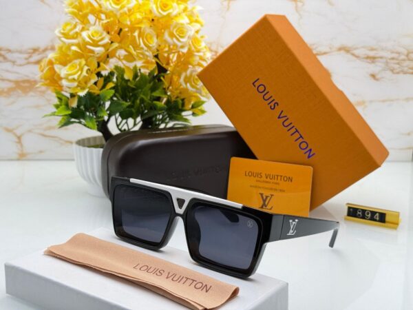 LOUIS VUITTON Premium Quality Sunglasses 305