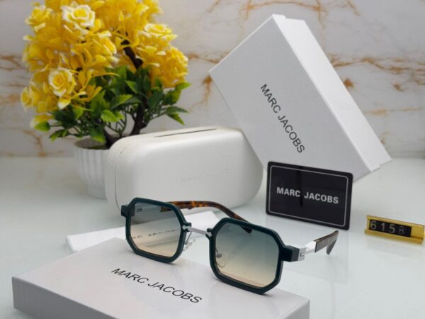 BURBERRY Premium Quality Sunglasses 331