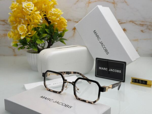 BURBERRY Premium Quality Sunglasses 335
