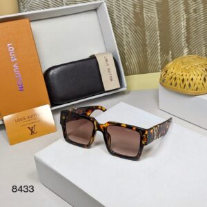 LOUIS VUITTON Premium Quality Sunglasses 145