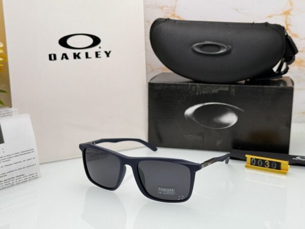 OAKLEY Premium Quality Sunglasses 240