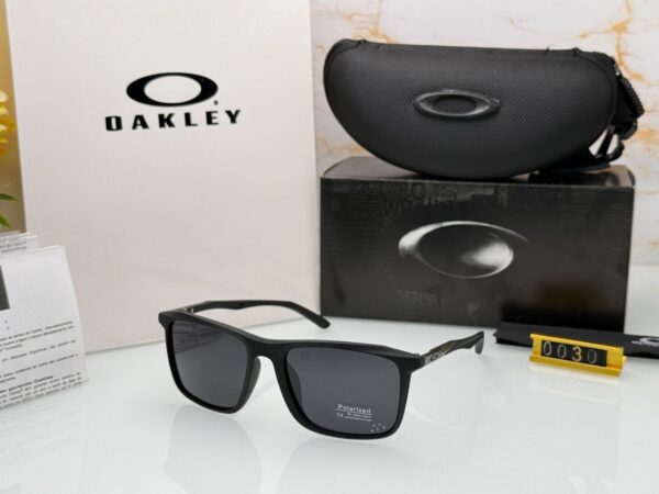 OAKLEY Premium Quality Sunglasses 242