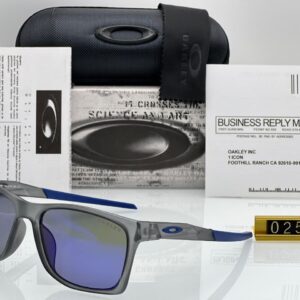 OAKLEY POLORIZED Premium Quality Sunglasses 520