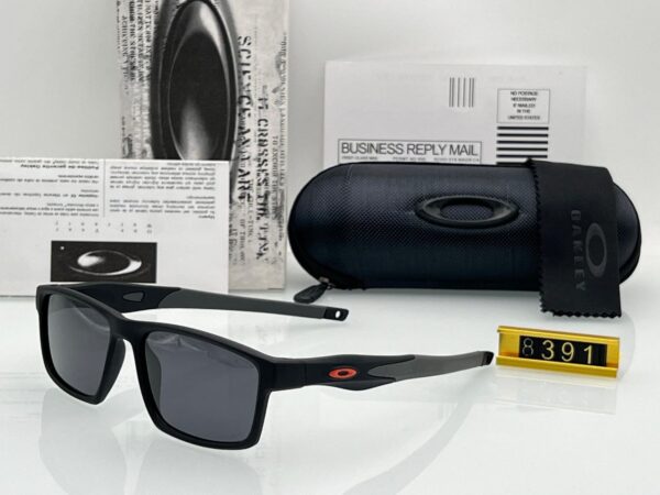 OAKLEY POLORIZED Premium Quality Sunglasses 526