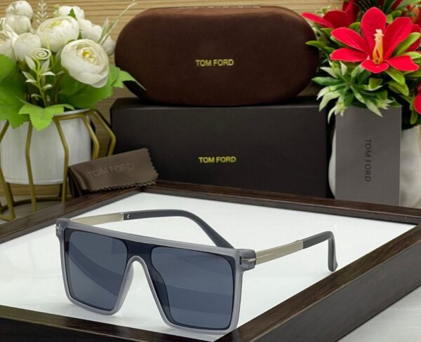 TOMFORD Polorize lens Premium Quality Sunglasses 340